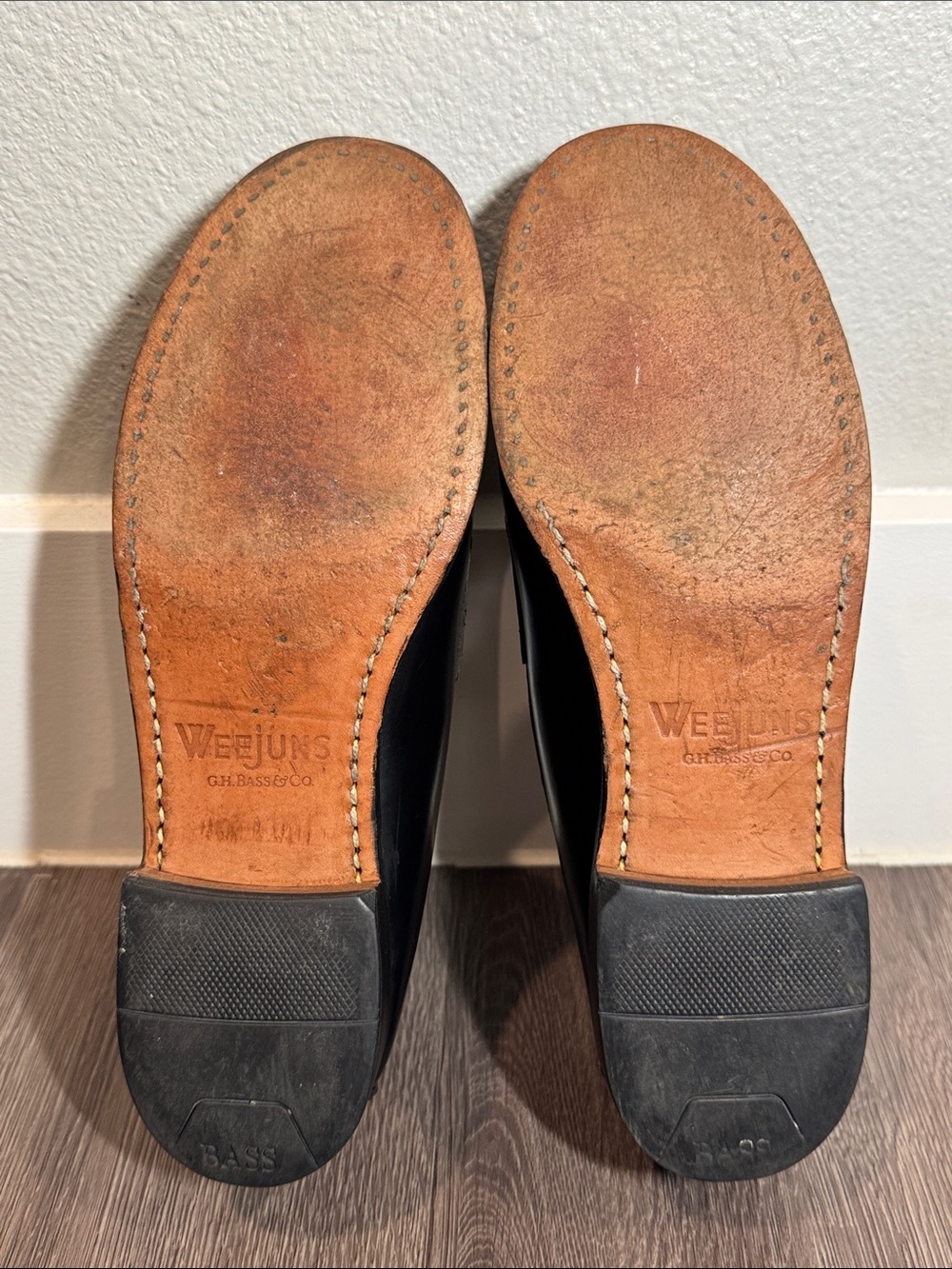 G.H. Bass Weejuns Classic Black Leather Penny Loafers Women’s Size 8 - Picture 6 of 7